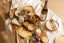 Load image into Gallery viewer, CLOUDY BAY CHARDONNAY 750ML