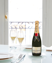 Load image into Gallery viewer, MOËT &amp; CHANDON IMPERIAL BRUT NAKED 375ML